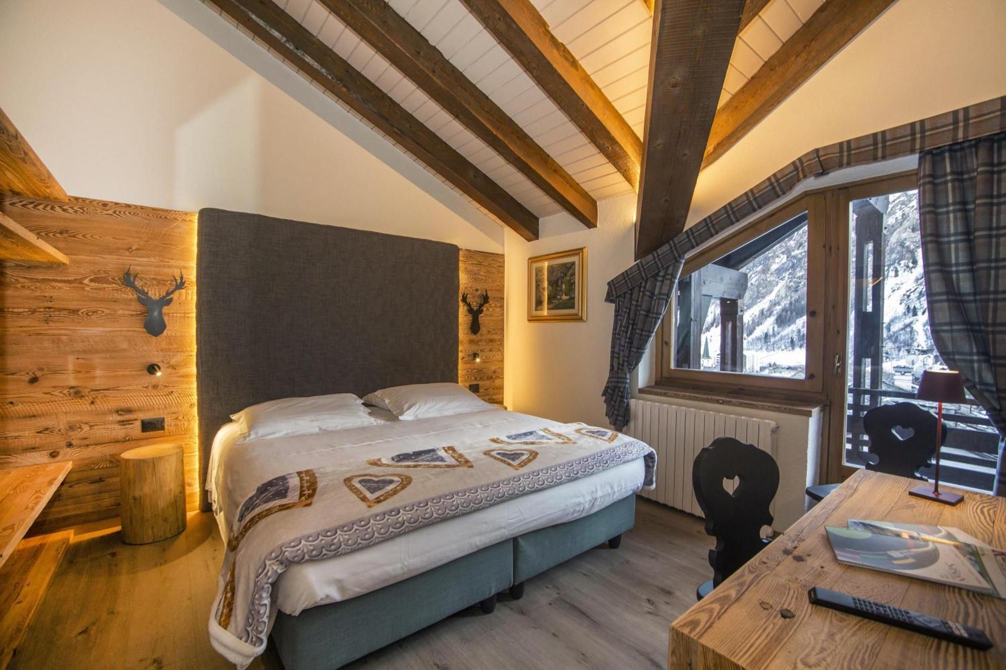 Hotel Pilier D'Angle & Wellness Courmayeur Extérieur photo