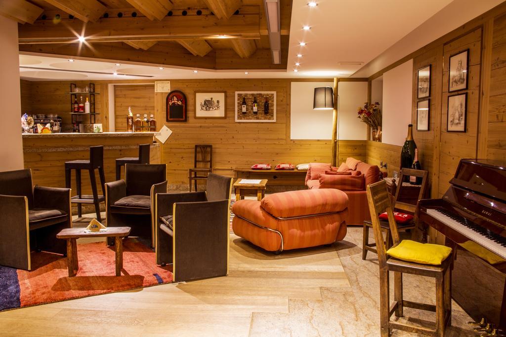 Hotel Pilier D'Angle & Wellness Courmayeur Extérieur photo